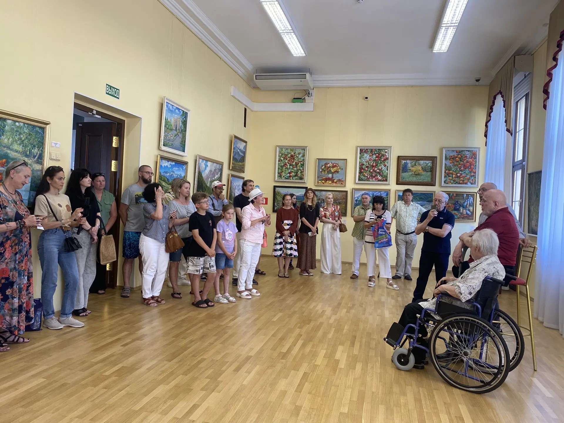 Открытие персональной выставки Виталия Георгиевича к его 98-летию